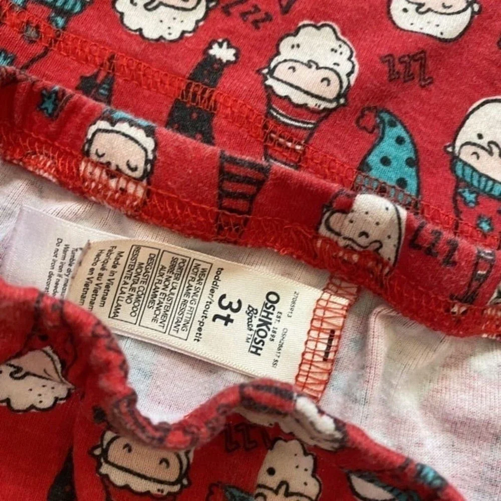 Carter's Santa Two Piece Pajamas Size 3t‎